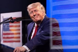 Трамп заявив, що заслуговує на Нобелівську премію миру, але сумнівається, що її отримає